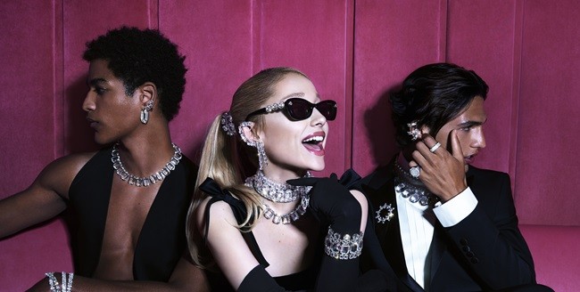 Swarovski_2024 Holiday Campaign_Ariana Grande by Mert and Marcus (2).jpg