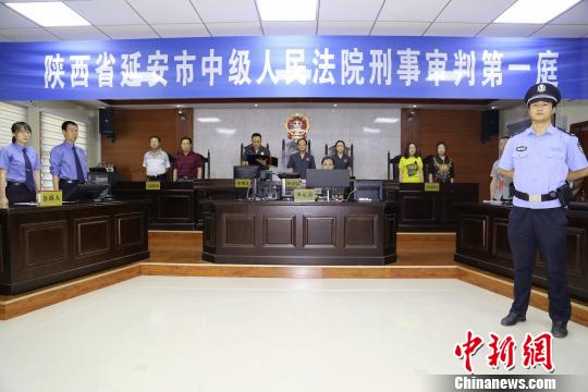 ͼΪ����ʡ�Ӱ����м�����Ժ14�����ӳ��ض�һ��12�˶������Żﷸ�ﰸ����һ�󹫿����У������������̡��Ӱ���Ժ