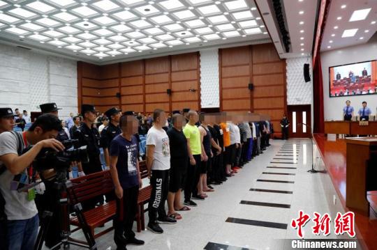 ͼΪ�����ֳ�����ʯ�� ��