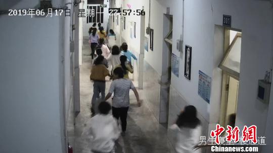 �˱���ɽ����¥������ѧԤ����ʦ���������ա������� ��