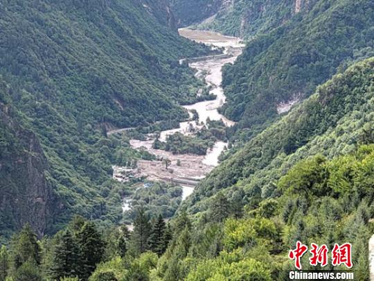 �Ĵ������Ⱪ��Ϯ��ȫ����ɽ����ʯ���ֺ�