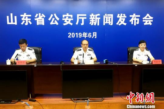 自2018年6月以来,山东公安机关共侦办食品刑事案件1407起,涉案价值逾8亿元。 梁犇 摄