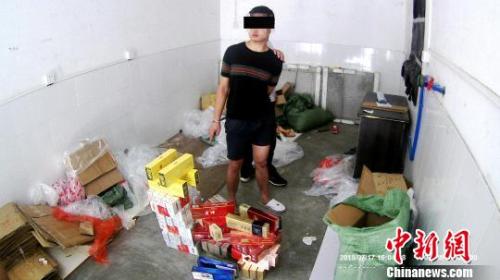 图为在广东佛上抓获的上家王某乾。 陈俊钢 摄