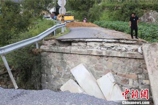 ͼΪ�ٰ������ֳ�����Ǯ���� ��