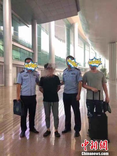 �Ĵ�������������ͬѧ&ldquo;�����ط�&rdquo;թƭ3����Ԫ