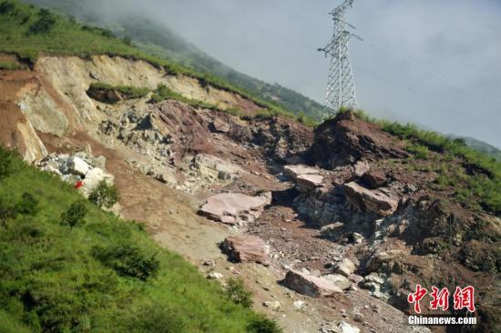 ����ɽ�嶥�������ҿ� ��