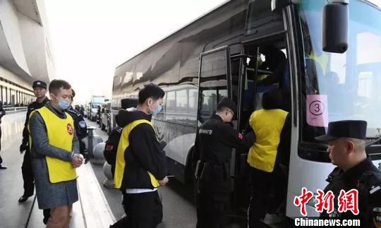 &ldquo;2&middot;12&rdquo;ϵ�е���թƭ����Ѻ������ݷ���������210�������ٷ����ѵ�6�����ֳ�����永��Ա750����������Ѻ�������永�ʽ𡢲����ֵ10����Ԫ�������� ��