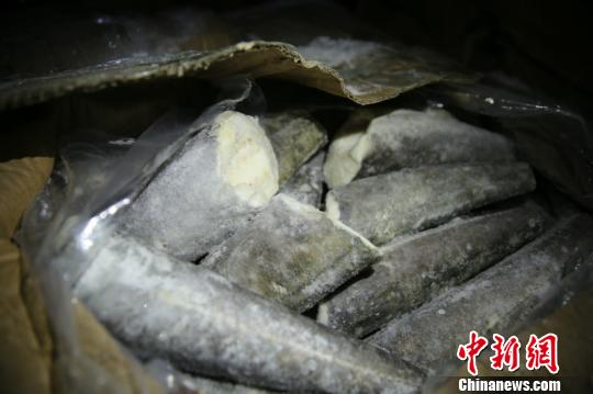 图为涉案冻品 蒋瀚源 摄