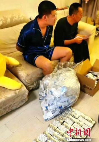 警方抓获犯罪嫌疑人张某现场。沈阳市公安局供图