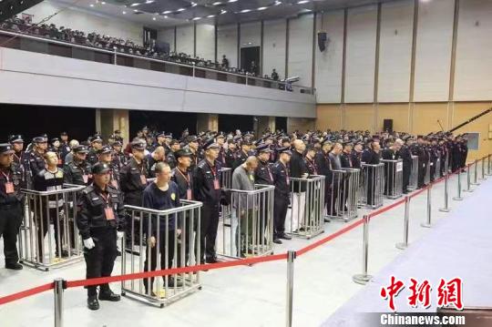 ɽ����������һ��59����ڰ���һ�������˻��ʽ��׳�7��