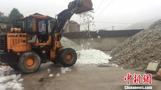 ͼΪ�پư��������ֳ���������ͼ