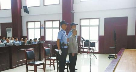 �Ĵ�����һ����Ա����ײ��5����1��2��һ�����8��