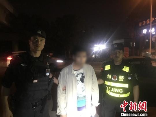 抓捕现场 平阳公安供图 摄