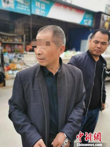 图为:临海警方抓获在逃23年的命案逃犯 临海公安供图 摄