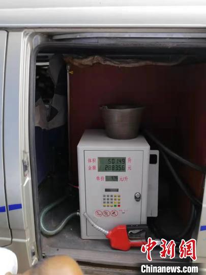 警方查获的非法经营设备。达川公安供图