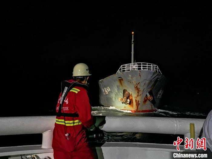 ��ͷһ��������12�����������������˴�ͬ��