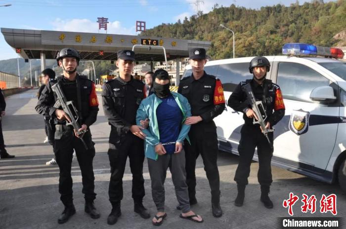 �㽭���ﾯ��ץ��һǱ��Խ�Ͼ��ڶ�Ź�ӷ�