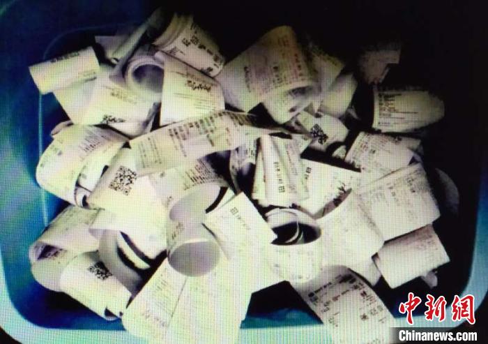 ���޿�16������ˢ��&ldquo;޶��ë&rdquo;ƭȡ42��˫˫����