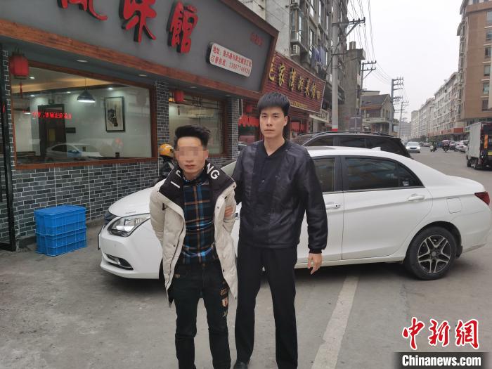 抓获现场。乐清公安供图