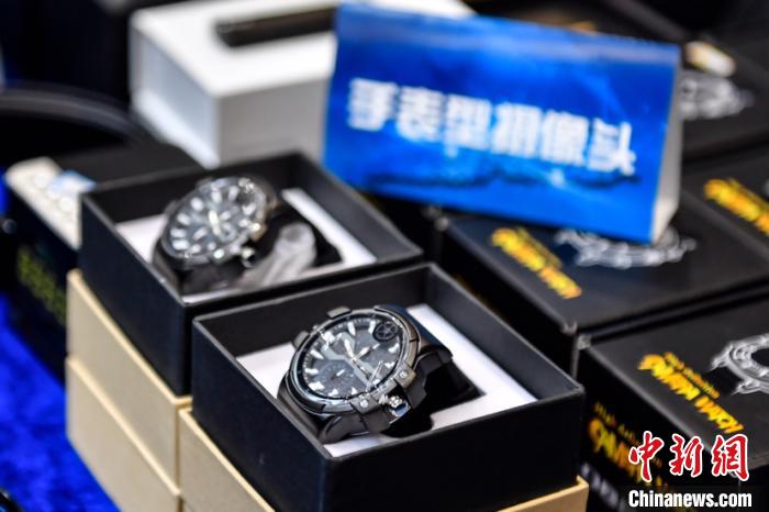 ����չʾ�ɻ���永��Ʒ�� �����F ��