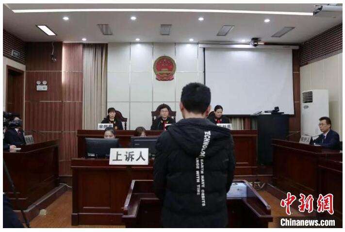 江西倒卖车票案二审被告人获刑11个月罚金124万