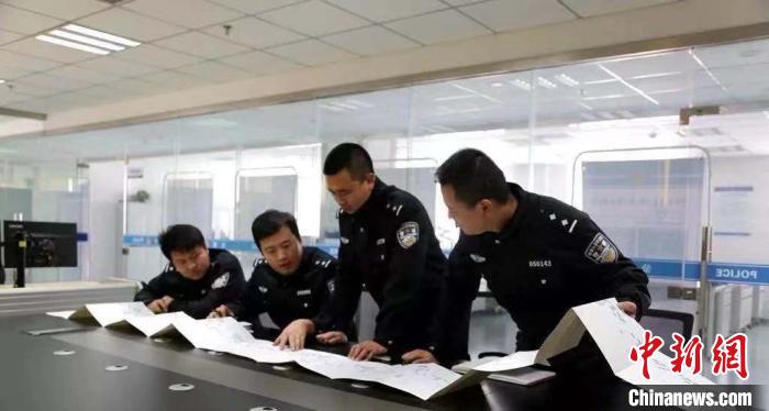 ɽ����������һ��16�������������Ʊ���Ĺ���