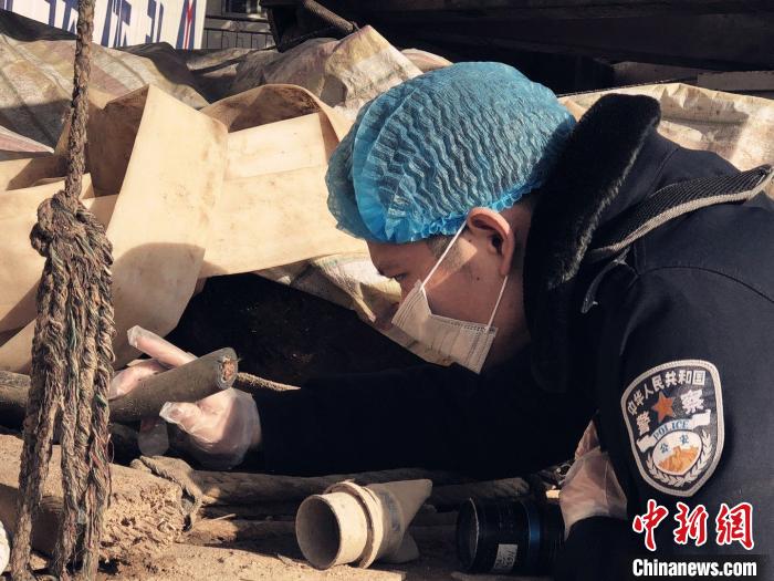 ����ͼ�����ڰ����ֳ�����ȡ֤ ������ ��