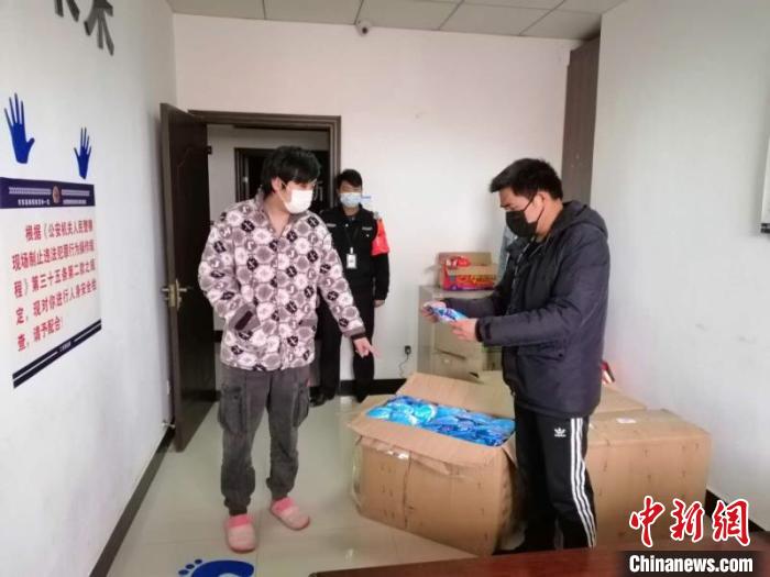 ����������������һ���̧��۷Ƿ���Ӫ���ְ�