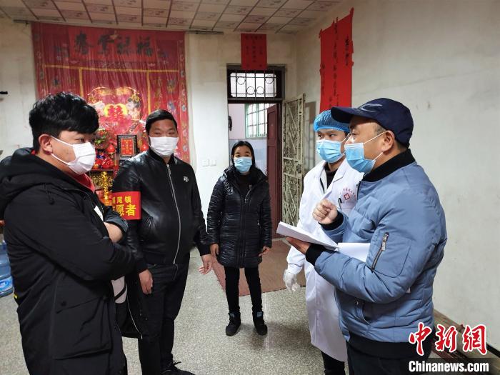 ����һ����ѳְ����һ�߼��������޳�����������