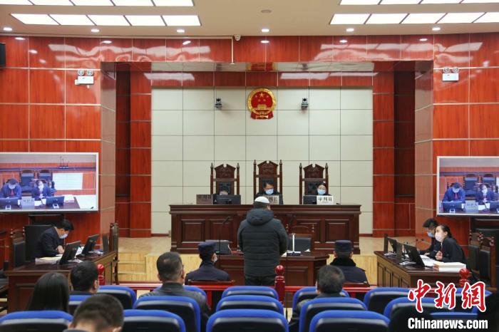 �ຣһ���������г���900���˸���3��ȷ�ﱻ����һ��