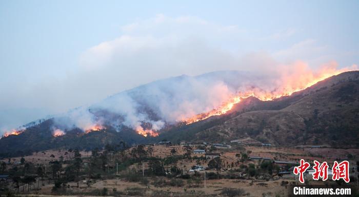 4��1��������ˮ�����߱ƽ�ɽ�´�ׯ�������ҿ� ��