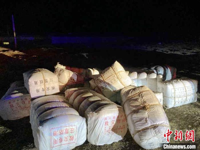 �Ĵ�ʯ�����𣺵�������������һ����Ԯ�����˵�����