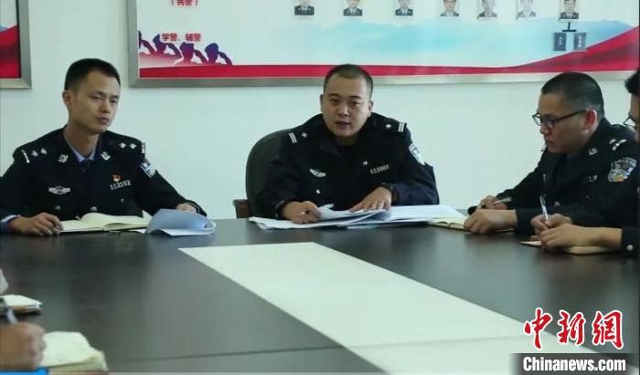 ����ͼ����ɽ��������԰��������������л��档��ɽ���� ��ͼ