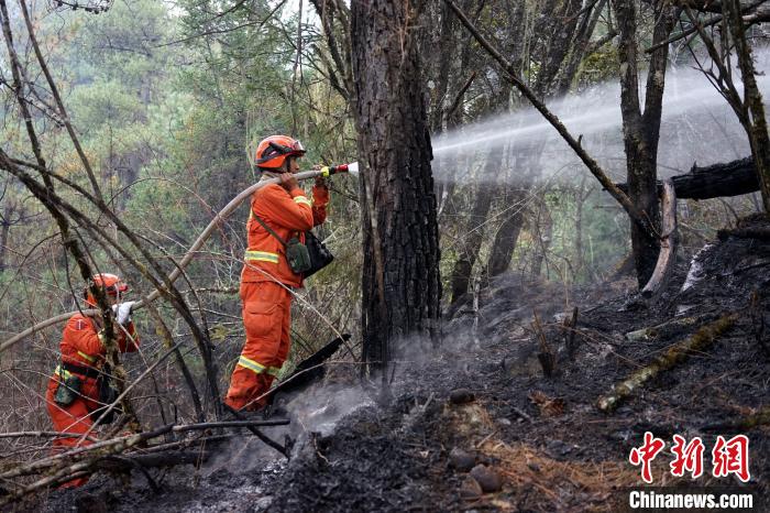 ͼΪ4��17���峿����ֳ��������ɲ� ��