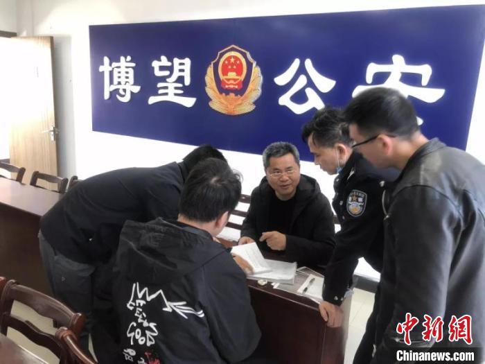 5ԪǮ���������ɱ�˰��㽭֯��18��ǰ�ɰ��ո���