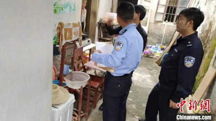 �����ֱ�����Ǳ��26���22���������ͬ������