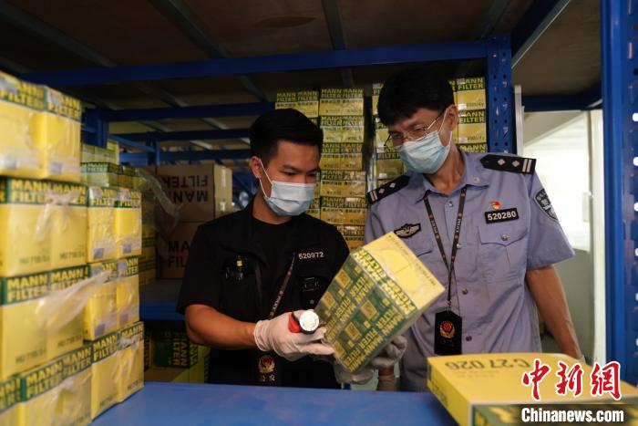 ���Һ��ؼ�˽��Ա����������˽����������� л�� �� л�� ��