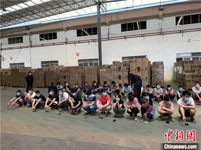 �����ĸ���������ʳҩ����֪ʶ��Ȩ���°���1800����