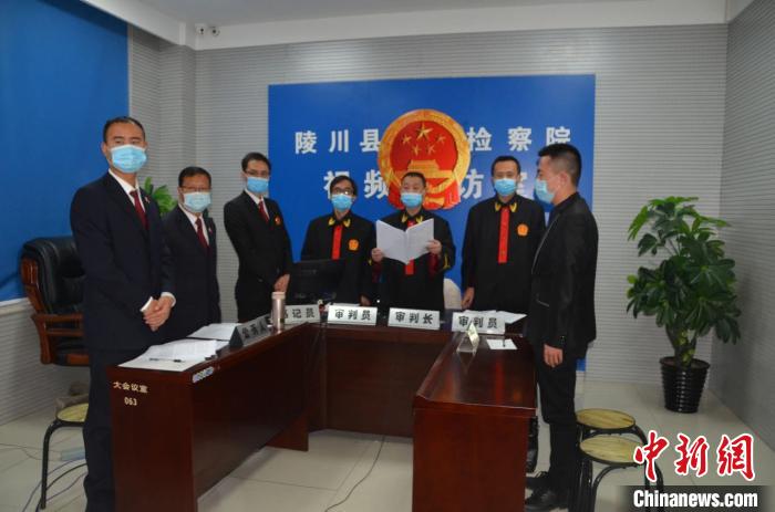 ɽ����������һ��13����ڰ��׷�����19��