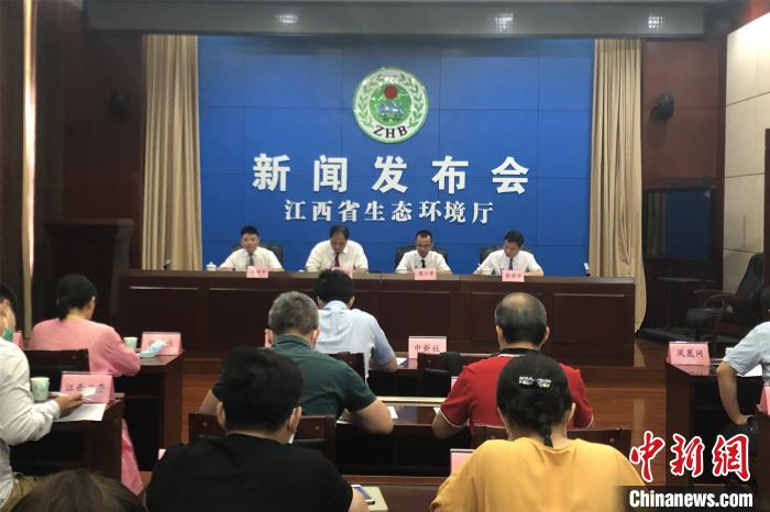 ����ȥ����������������������2352���ۼƷ�����2��Ԫ