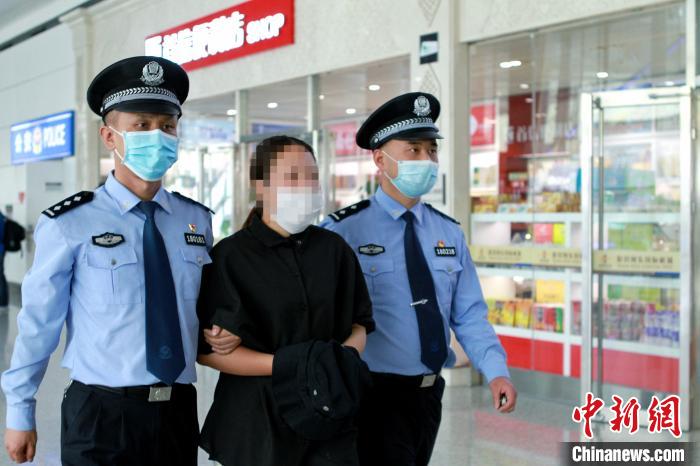 ���������ƻ�һ���ش�羳��������թƭ����