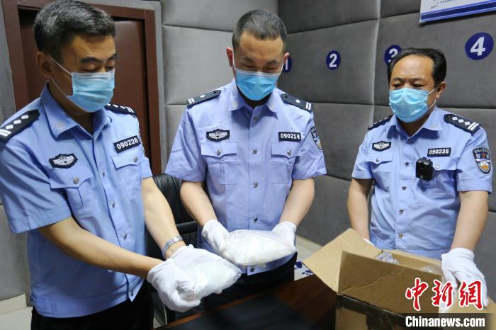 �����������ʵ�������������700��