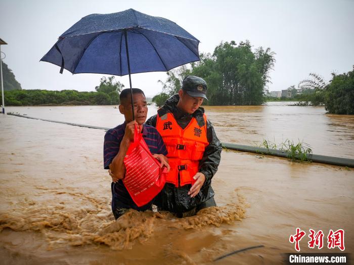 6��7�գ������������������侯�ٱ���������Ⱥ��ת������ȫ���򡣡���Ӣ�� ��