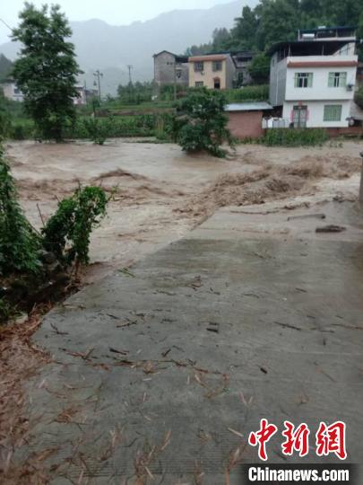 ͼΪ�����������ԡ���������Ӧ�������ֹ�ͼ ��