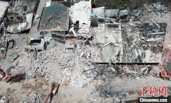 6��14��G15�򺣸��ٹ�·�����Ϫ�β۹޳���ը�¹��ֳ����� ���� ��