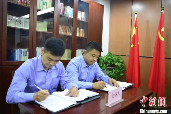 ģ�ⷨͥ�ֳ������������ڽ��м�¼���������� ��