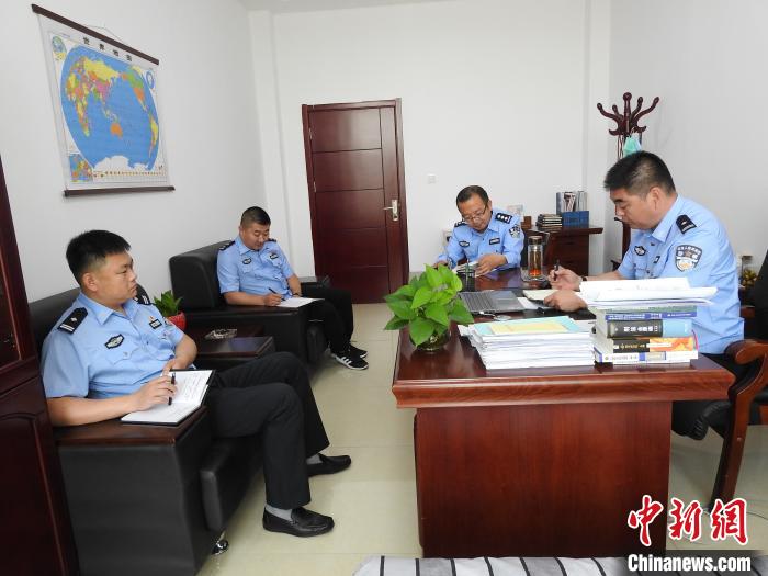 ���ɹ�һ�Է�Υ��ٰ��Ÿ����Ĳ���永��132��