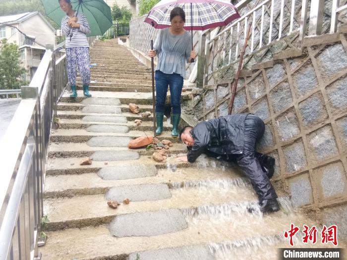 �������������������Ҧ������ͨ�������ٰ���ί������ ��ͼ