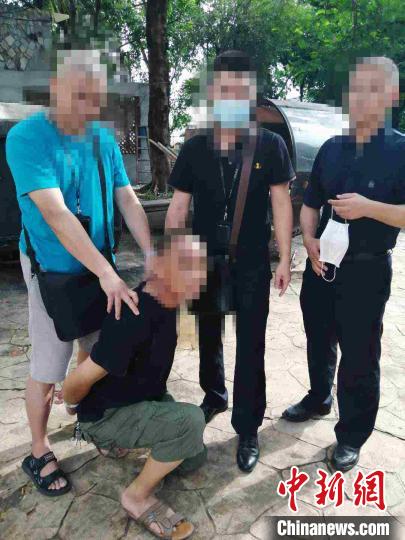 ɱ��Ǳ��16���ӷ��ڹ�������