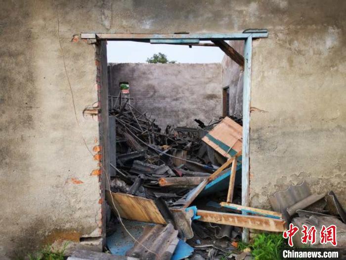 ���ڳ�����������������ķ��ݡ������� ��